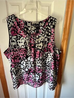 Maggie Barnes Pink Black & White Printed Sleeveless Tank